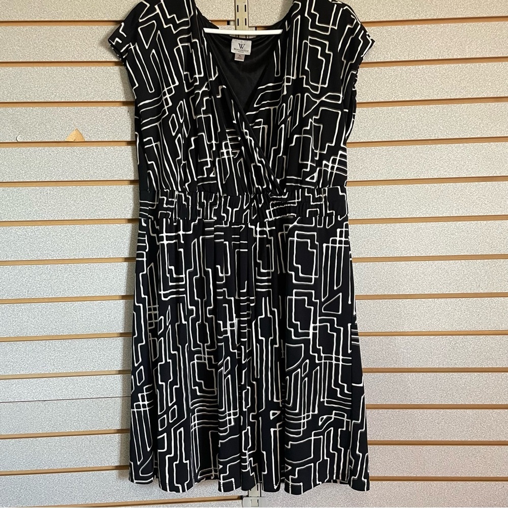Worthington XL Black White Short Sleeve Knee Length Dress! Stretch Cross Over
